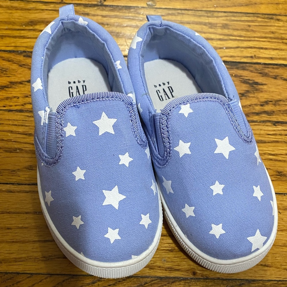 Gap toddler blue star slip on sneakers size 8